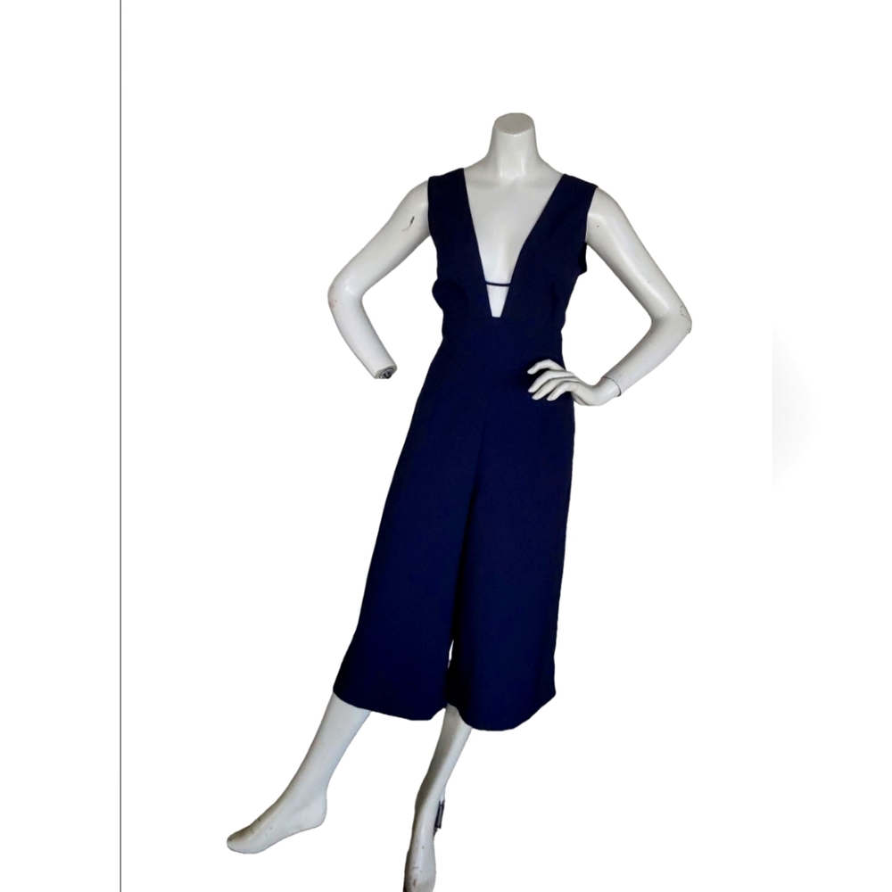 ADELYN RAE NWT  WOMEN'S NAVY BLUE CROPPED LEG JUMPSUIT SIZE MEDIUM